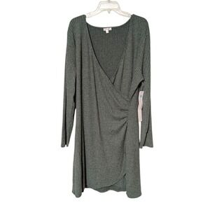 Nine Britton Green Ruched Ribbed Knit Wrap Dress‎ V-Neckline Long Sleeve Size 1X